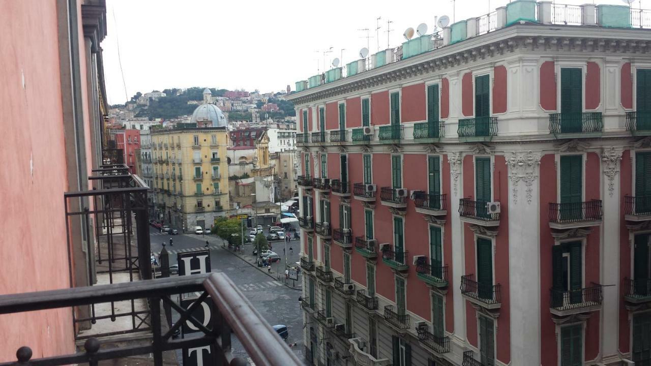Una Casetta Al Centro Di Napoli מראה חיצוני תמונה