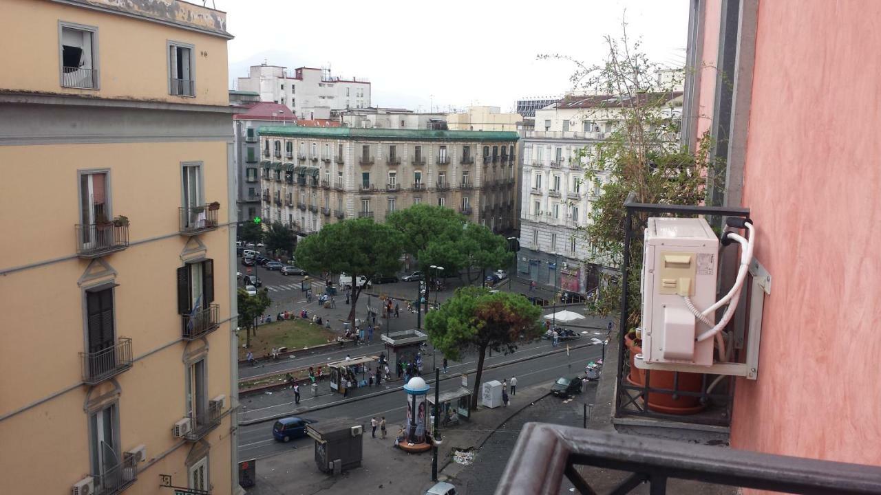 Una Casetta Al Centro Di Napoli מראה חיצוני תמונה